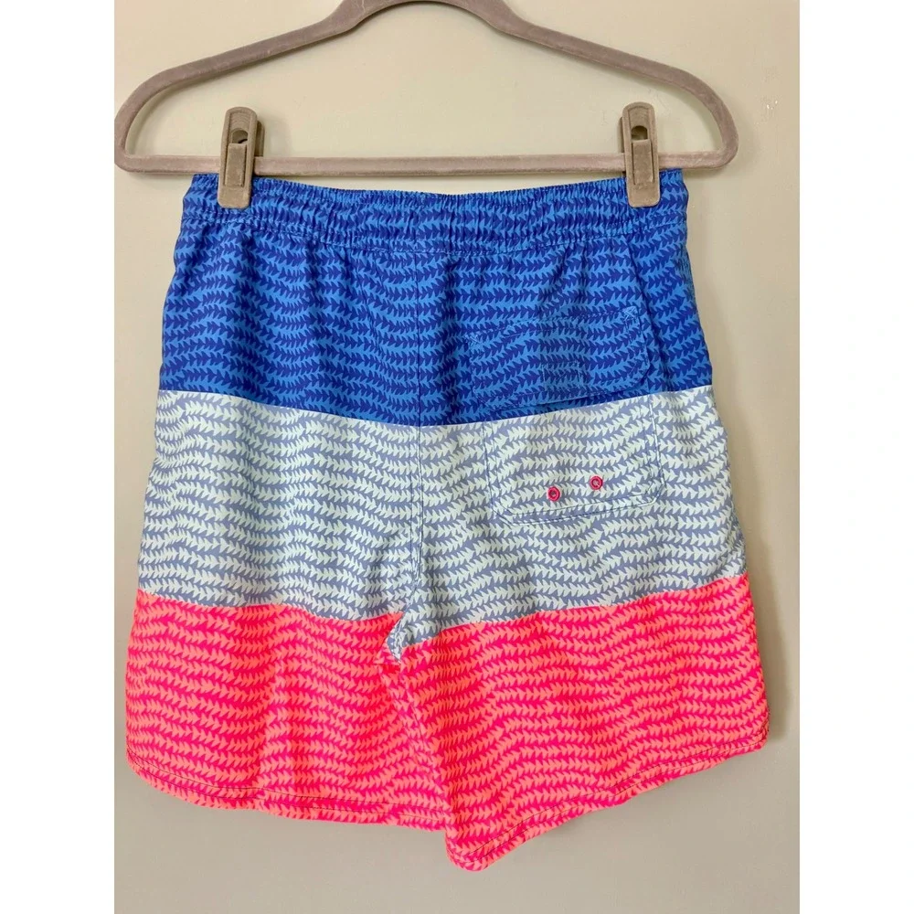 Vineyard Vines Boys' Printed Chappy Swim Trunks Bathing Suit Blue Pink M/12-14